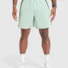 Apex 7" Hybrid Shorts