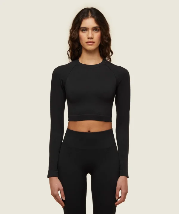 everywear Seamless Long Sleeve Crop Top