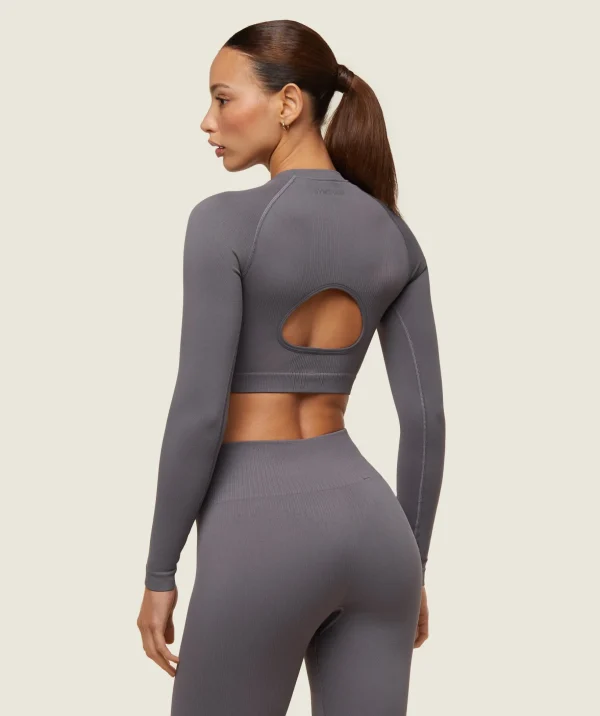 everywear Seamless Long Sleeve Crop Top