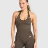 Vital Seamless Halter Neck Tank With Shelf